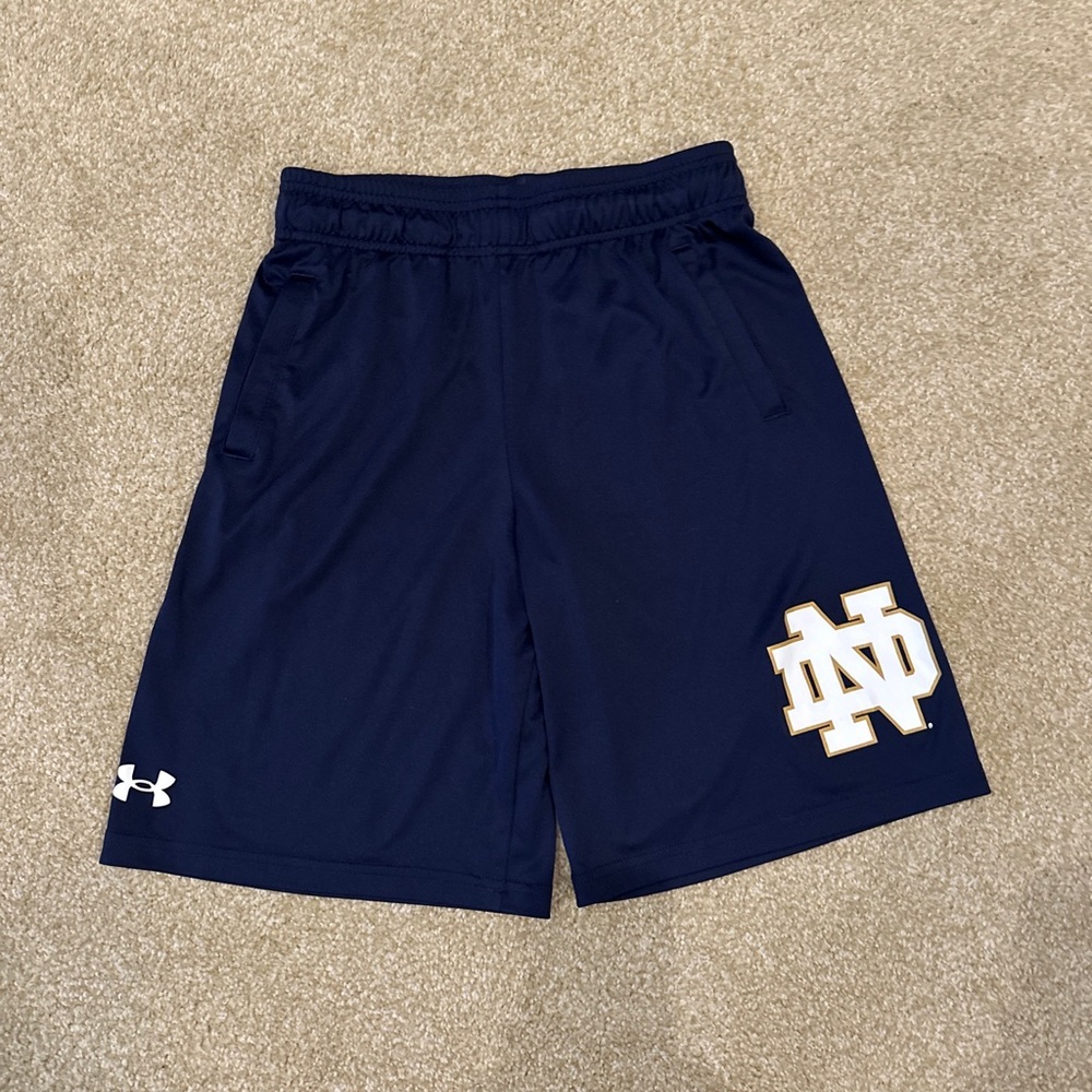 Boys Xl underarmour Notre Dame basketball shorts